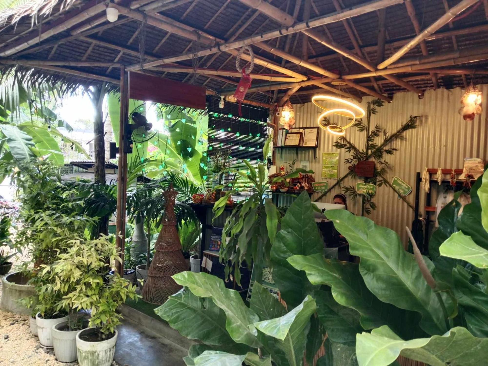 Ecostay Panglao Resort Hotel Екстер'єр фото