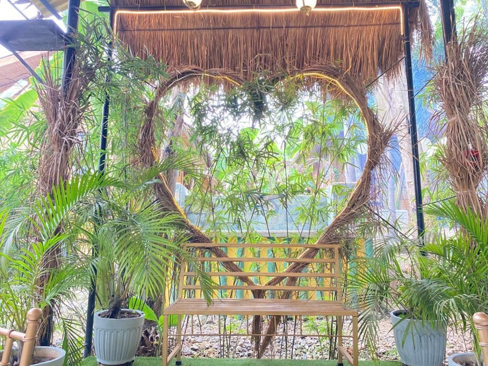 Ecostay Panglao Resort Hotel Екстер'єр фото