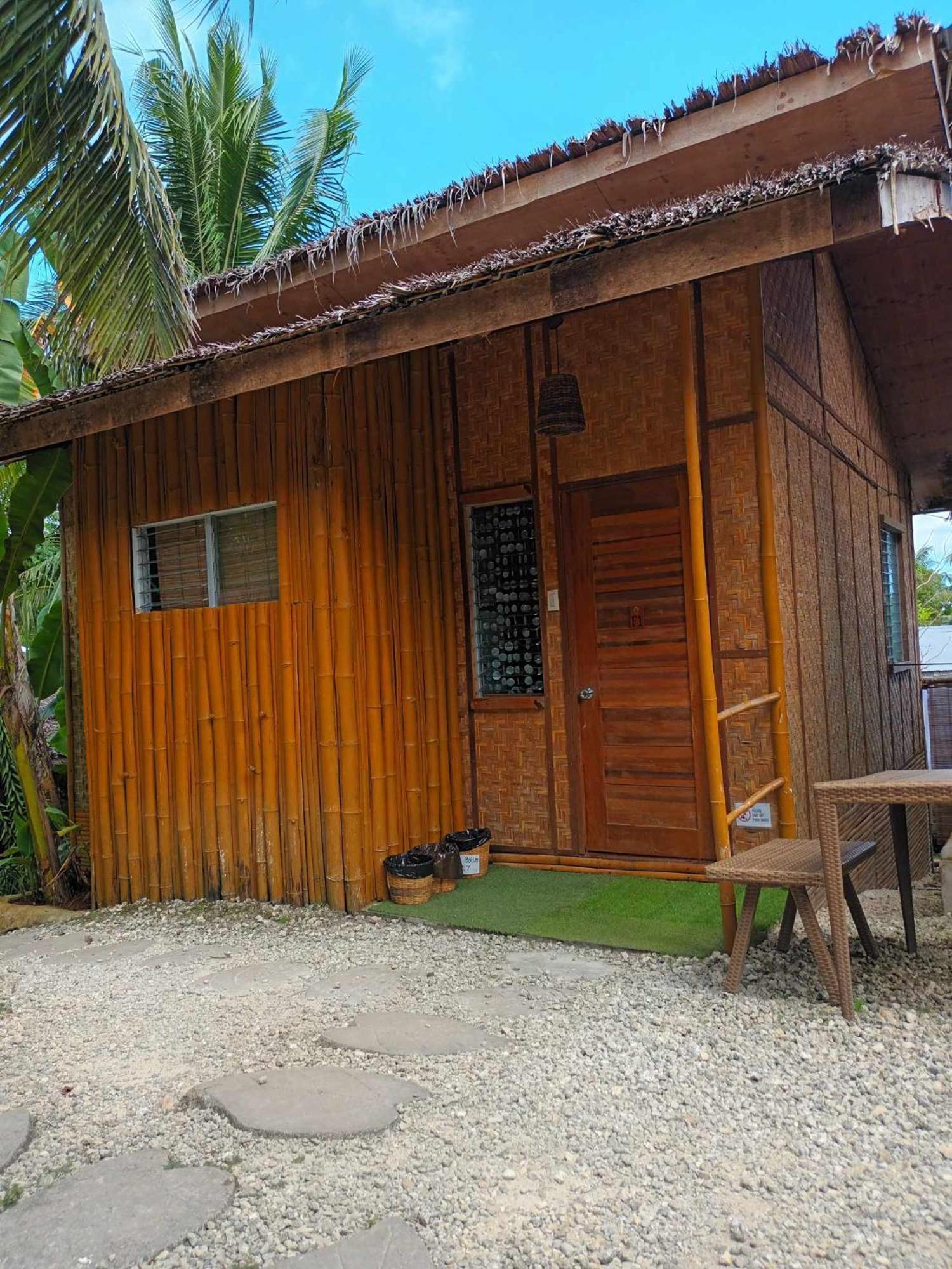 Ecostay Panglao Resort Hotel Екстер'єр фото